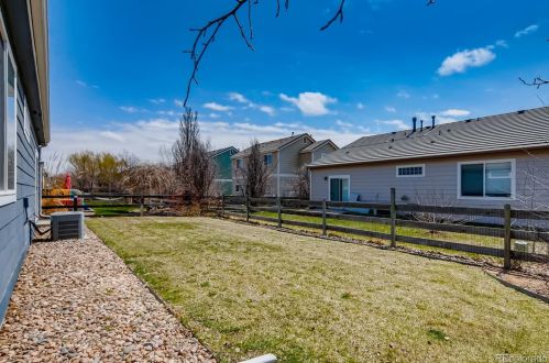 19494 58 Pl, Denver CO 80019-2027 exterior