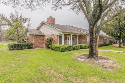 4305 Bellaire Dr, Fort Worth TX  76109-5121 exterior