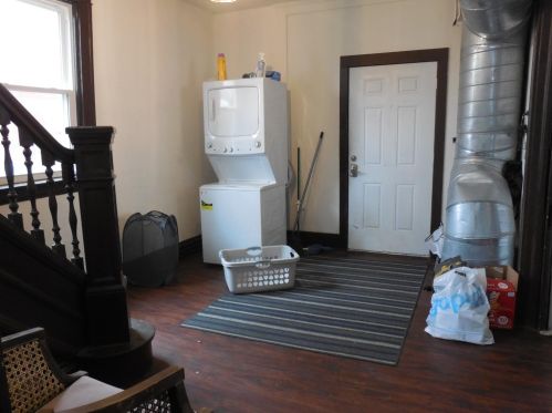 2414 Clifton Ave, Cincinnati OH  45219-1315 exterior