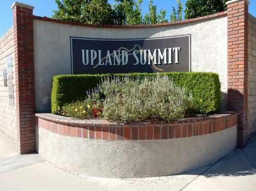 1504 Moonridge Ct, Upland, CA 91784-8625