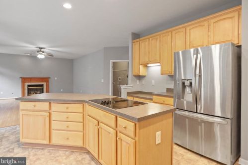 49 Pebble Beach Cir, Charles Town WV  25414-4061 exterior