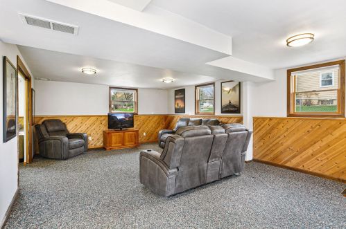 1444 Balsam St, Saint Paul MN  55122-1855 exterior