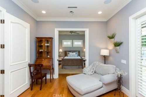 1015 Tiger Tail Dr, Riverside CA  92506-5423 exterior