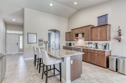 3159 Poe Ave, Clovis, CA 93619-8915