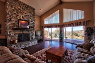 100 Rainbow Valley Ln, Newcastle, CA 95658-9421
