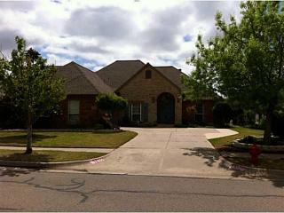 2400 Stonebridge Dr, Norman, OK 73071-1702