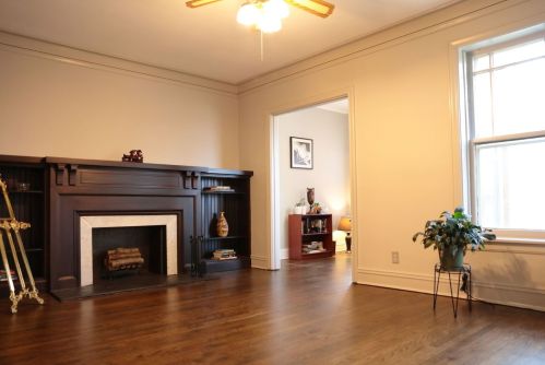 42 Washington Blvd, Oak Park, IL 60302-4393