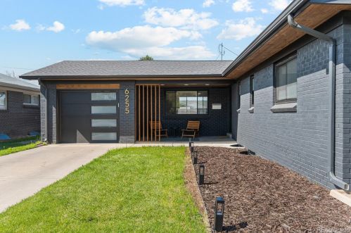 6255 Mexico Ave, Denver CO  80232-7084 exterior