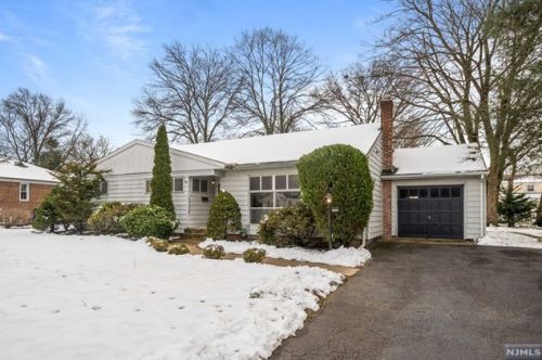 649 Taylor Ave, Oradell, NJ 07649-2524