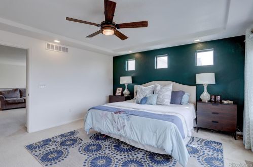 5037 Addison Way, Aurora CO 80016-5390 exterior