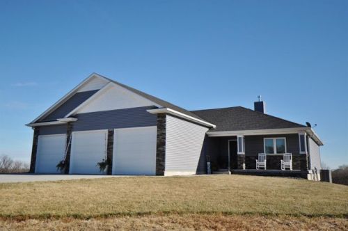 1889 Raymond Rd, Garland, NE 68360