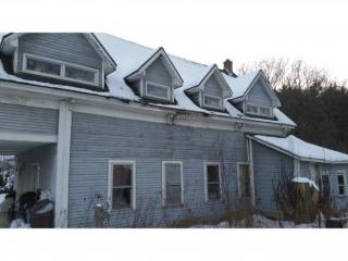 5987 Memorial Dr, Lyndon VT  05849 exterior
