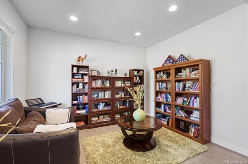 7370 Old Hammer Way, Aurora CO  80016-6115 exterior