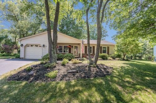34 Bristol Ave, Flemington, NJ 08822-1814