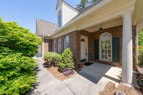 1890 Hickory Station Cir, Lithonia, GA 30078-6176