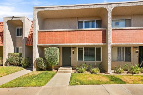 2268 Indian Canyon Dr, Palm Springs, CA 92262-3056