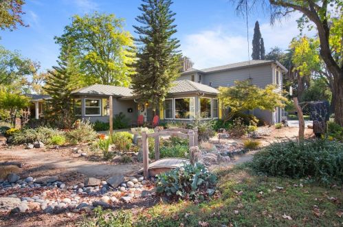 720 Griswold Ave, Modesto, CA 95350-5131