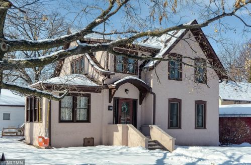 618 Ramsey St, Hastings, MN 55033-1927