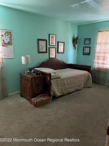 27 Pne Needle St, Wall Township NJ  07731-2647 exterior