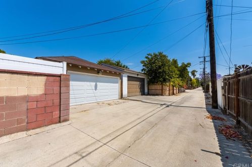 531 Dickel St, Anaheim CA  92805-1808 exterior