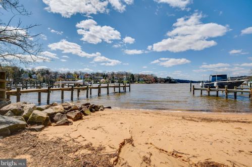 662 Shore Rd, Severna Park, MD 21146-3451