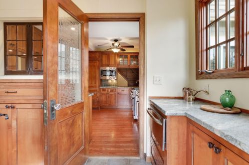 5251 Bald Eagle Blvd, Saint Paul MN  55110-6532 exterior