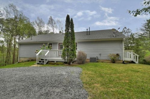 223 Old Orchard Rd, Ellijay, GA 30536-4435