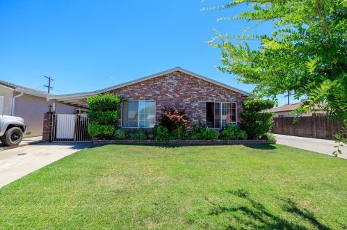124 20th St, Tracy, CA 95376-2727