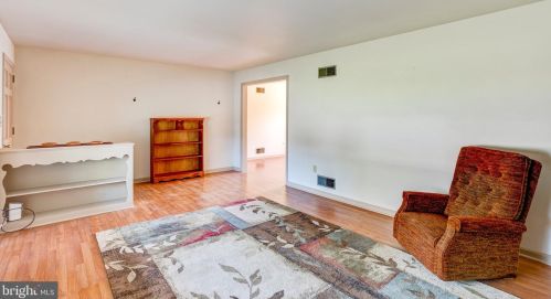 1992 Drexel Ave, Lancaster PA  17602-3365 exterior