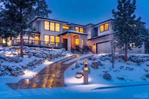 2865 Lucus Ct, Bend OR  97701-5630 exterior