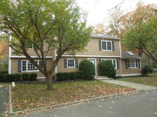 269 Newtown Tpke, Weston, CT 06883-1332