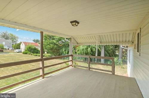 764 Walnut St, Hanover PA 17331-2051 exterior