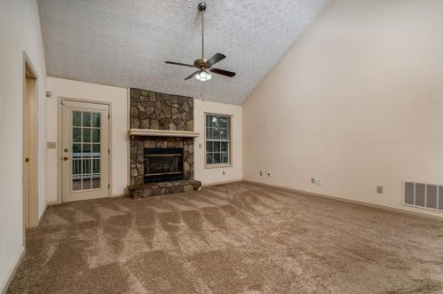 1265 Mountain Springs Dr, Kennesaw, GA 30144-5623