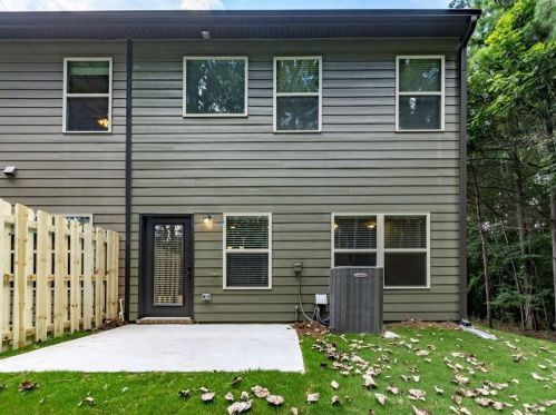 908 Creel Ln, Atlanta, GA 30349-7128