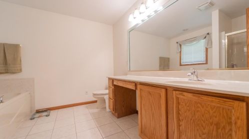 990 Stillwater Pkwy, Crown Point IN  46307-5081 exterior