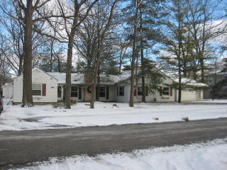 249 Graemere St, Northfield, IL 60093-3132