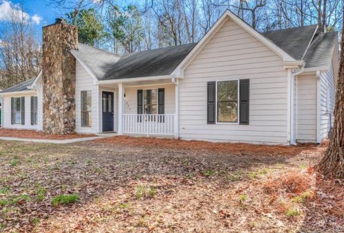 425 Winterwood Dr, Stockbridge, GA 30281-1160