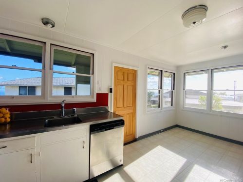 2722 Peter St, Honolulu HI  96816-2016 exterior