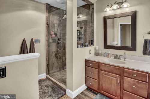 70 Pne Crk Dr, Carlisle PA  17013-9675 exterior