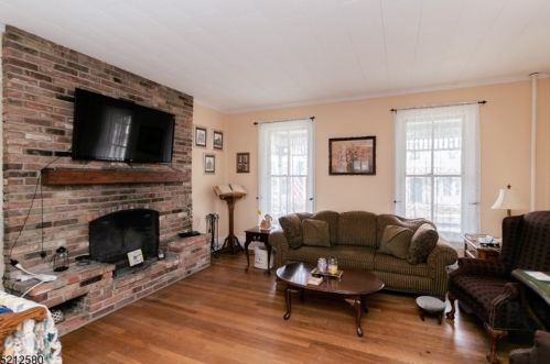 208 High St, Hackettstown NJ  07840-1941 exterior