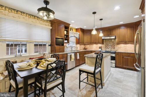 630 Westwood Dr, Aberdeen MD  21001-2335 exterior