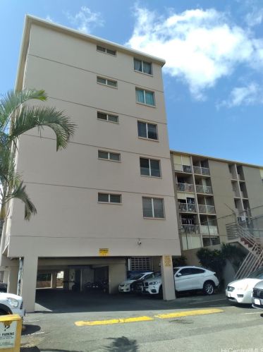 1250 Richard Ln, Honolulu, HI 96819-4547