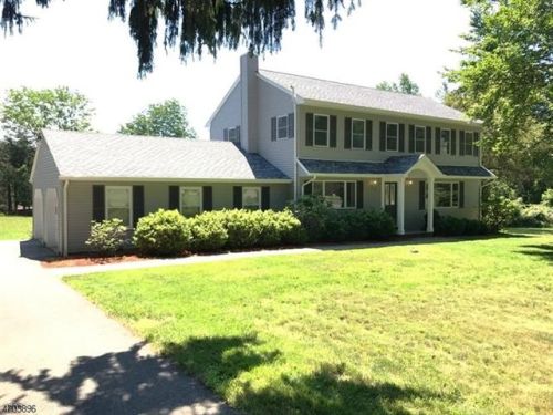 34 Mile Dr, Chester, NJ 07930-2803