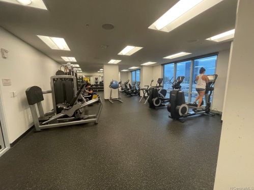 988 Halekauwila St, Honolulu HI  96814 exterior