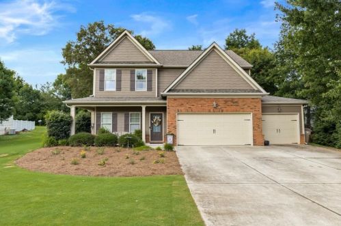 4053 Fieldstone Dr, Gainesville, GA 30506-2236