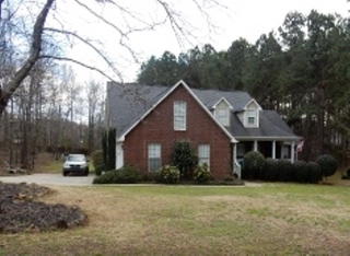 109 Hidden Lakes Dr, Gray, GA 31032-4745