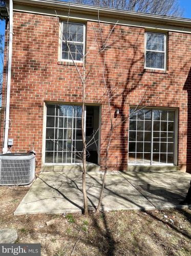 2822 Atlanta Dr, Silver Spring, MD 20906-3740