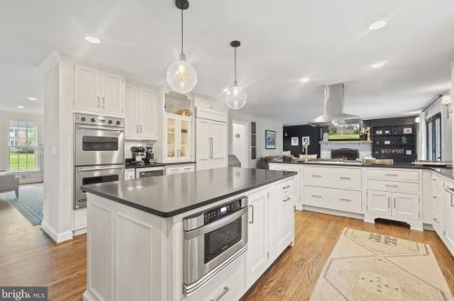 102 Bellehahn Ct, Severna Park MD  21146-4804 exterior