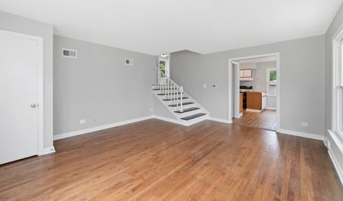 412 Washington St, Villa Park, IL 60181-2701