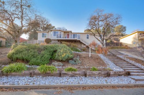 10385 Spunn Rd, Jackson, CA 95642-9510